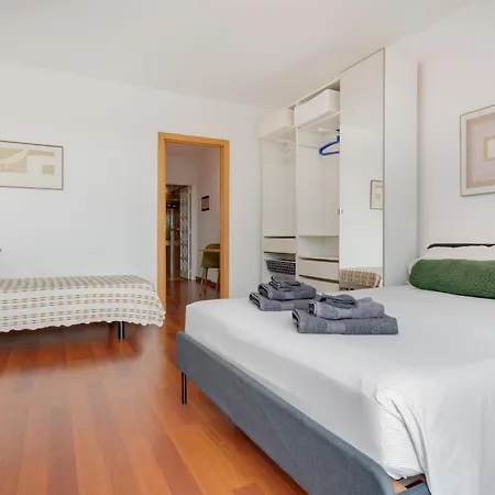 Апартаменти Terrace With Ocean View